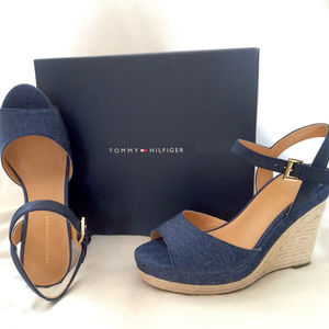 Tommy Hilfiger Wedge Sandal - NIB